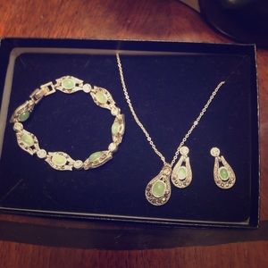 Sterling silver look costume jewel new never used